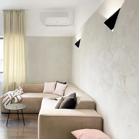 Ultracentral Luxury Nest Апартаменты *