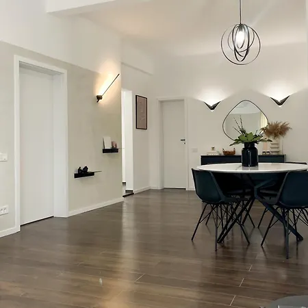 Ultracentral Luxury Nest * Бухарест