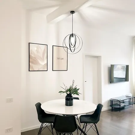 Апартаменты Ultracentral Luxury Nest