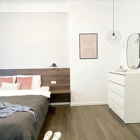 Апартаменты Ultracentral Luxury Nest