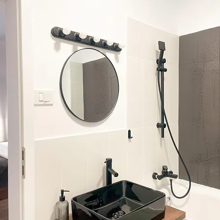 Апартаменты Ultracentral Luxury Nest *