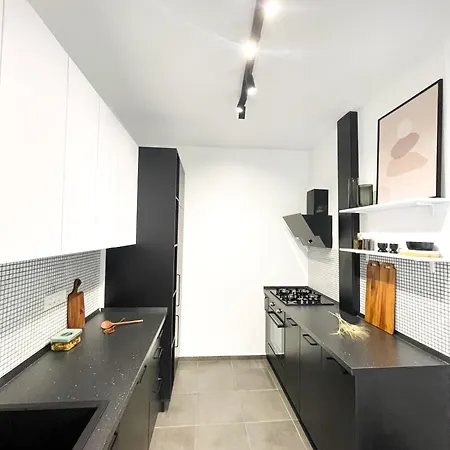 Ultracentral Luxury Nest